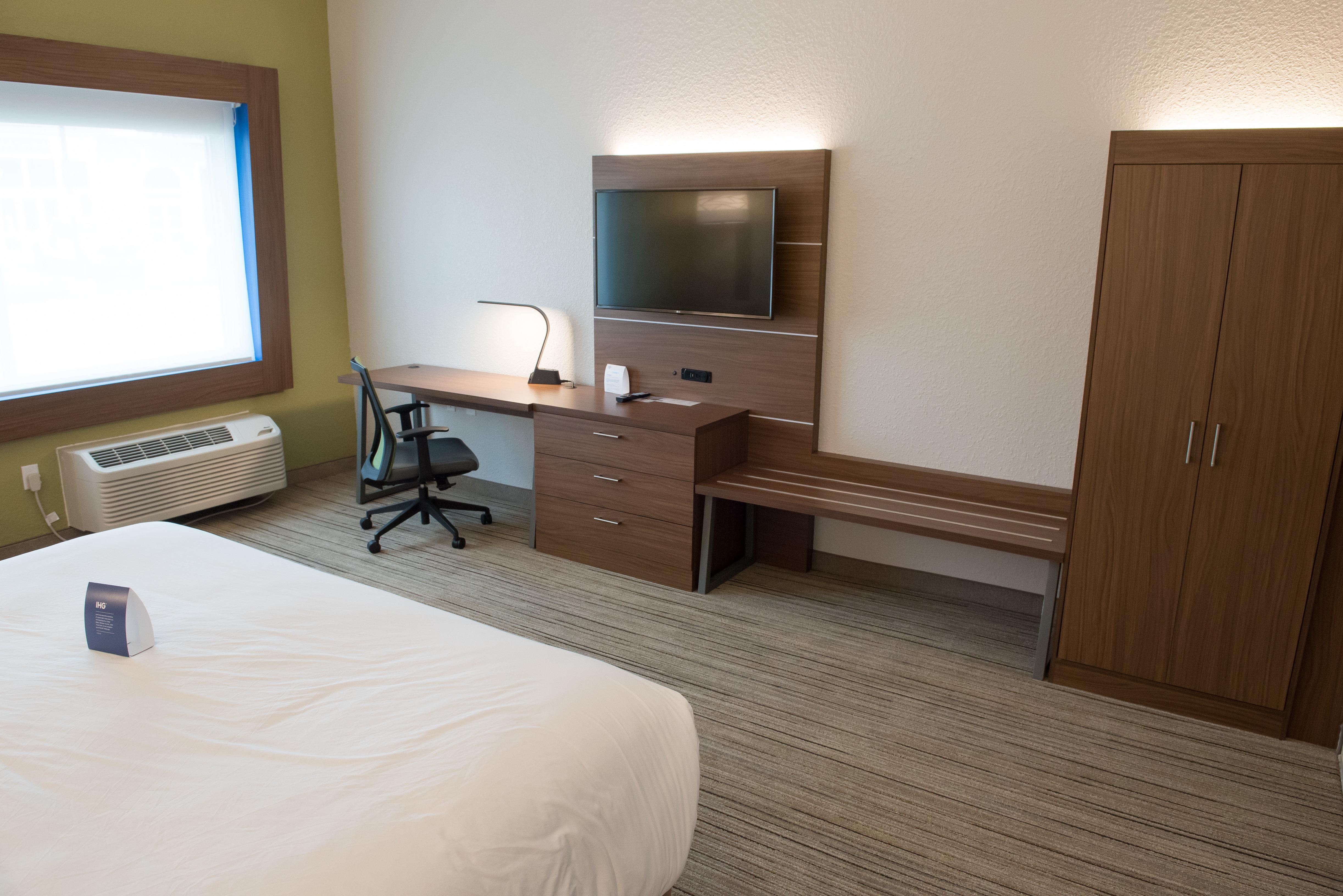 Holiday Inn Express & Suites - Dayton Southwest By Ihg Екстериор снимка