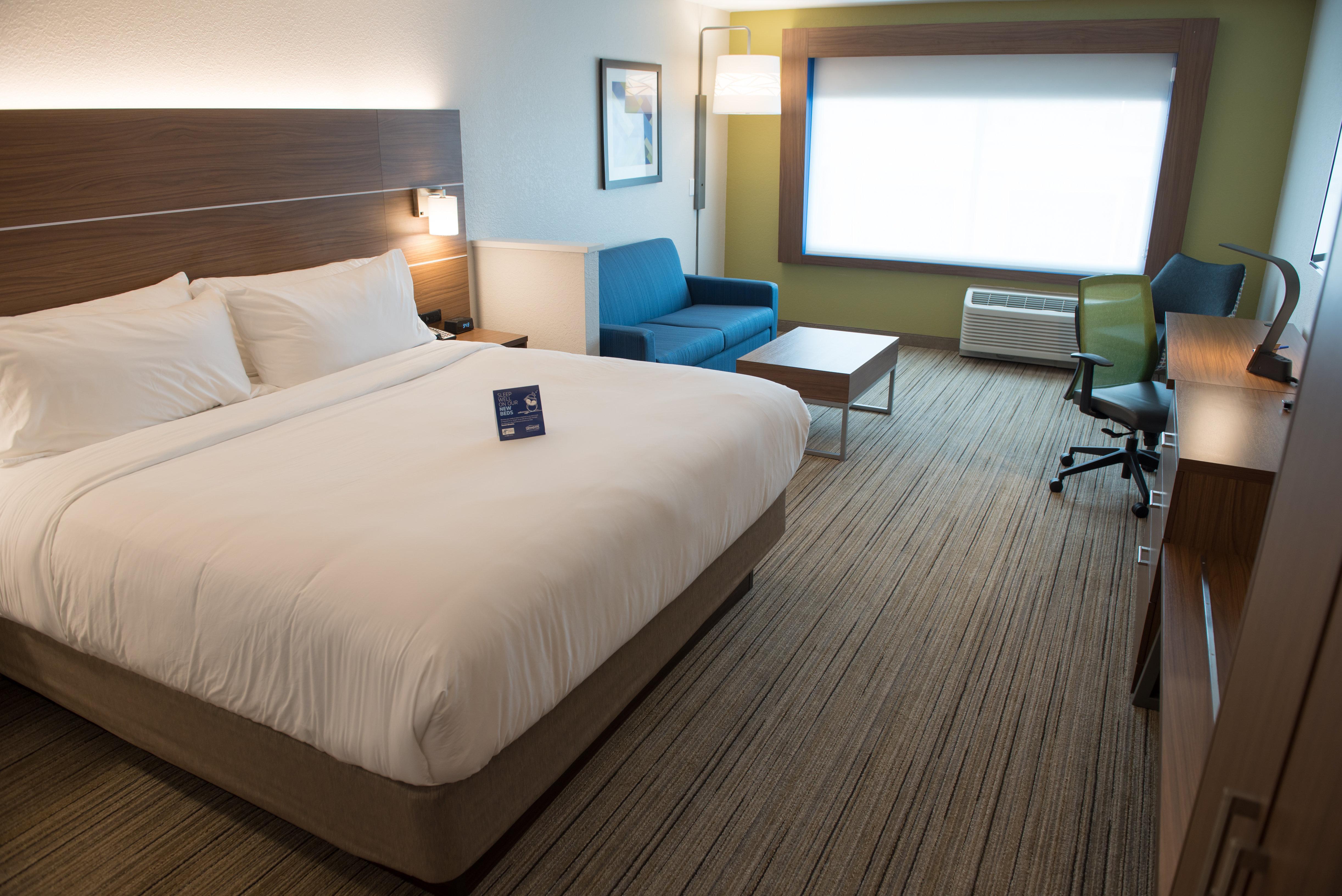 Holiday Inn Express & Suites - Dayton Southwest By Ihg Екстериор снимка